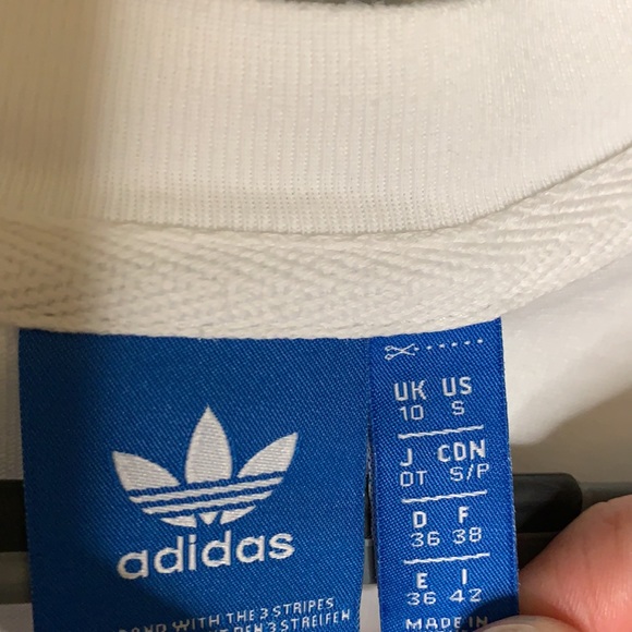 Women’s Oversized Adidas Tee Size S - Picture 2 of 4